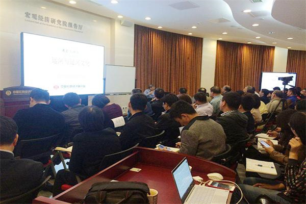 美联储高官警告:特朗普关税或引爆“三高危机”!经济增速恐跌破1%